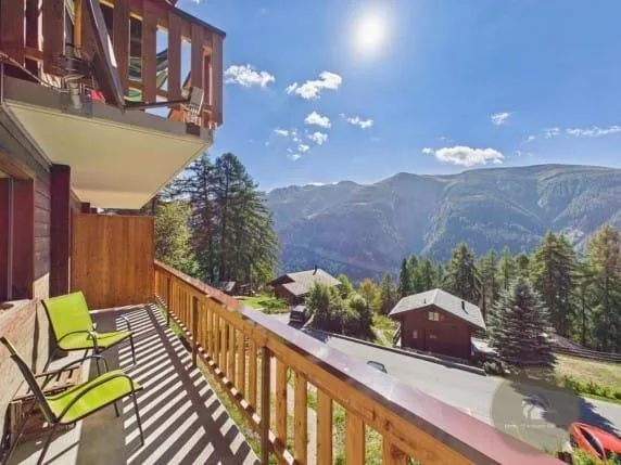 Möblierte 3.5-Zimmer-Wohnung mit Balkon und Bergsicht in Bellwald – foto 3 di 13