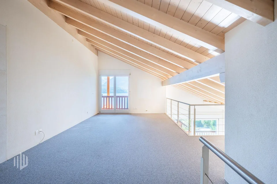 ImmoWyss - Maisonette-Traum mit herrlichem See- und Niesenblick pur – Foto 10 von 12