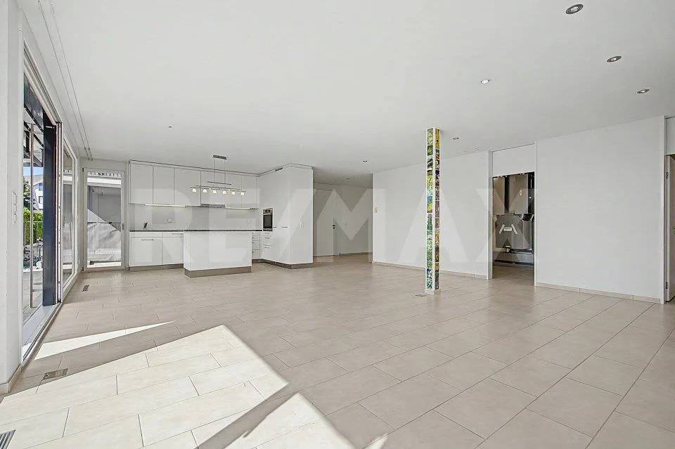 Moderne Terrassenwohnung mit Sicht über Affoltern am Albis – Foto 4 von 13