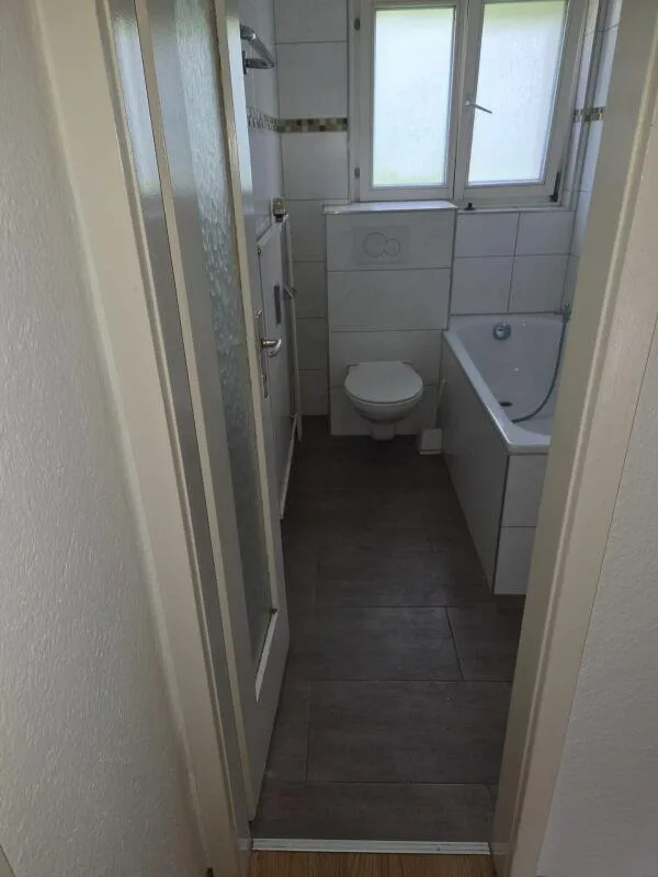 Large 4-room apartment – photo 8 of 12