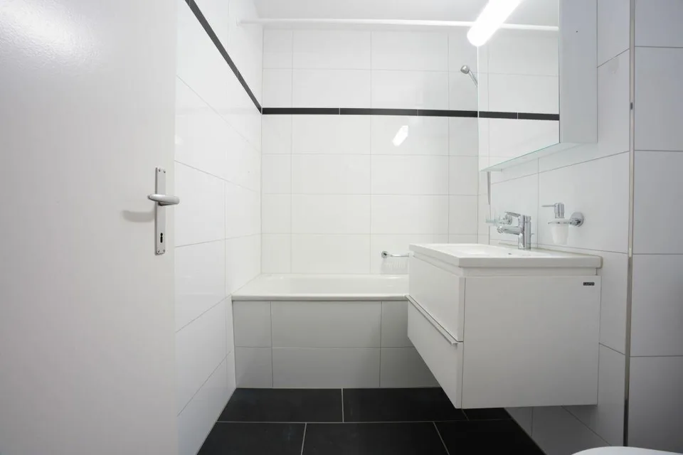 Charmante Wohnung mit Wohlfühlcharakter in Bütschwil – Foto 5 von 6