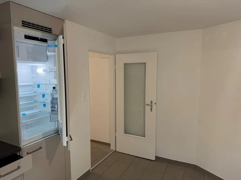 Frische Teil-renovierte 1. Zimmerwohnung in Herzen von Eglisau – Foto 6 von 6