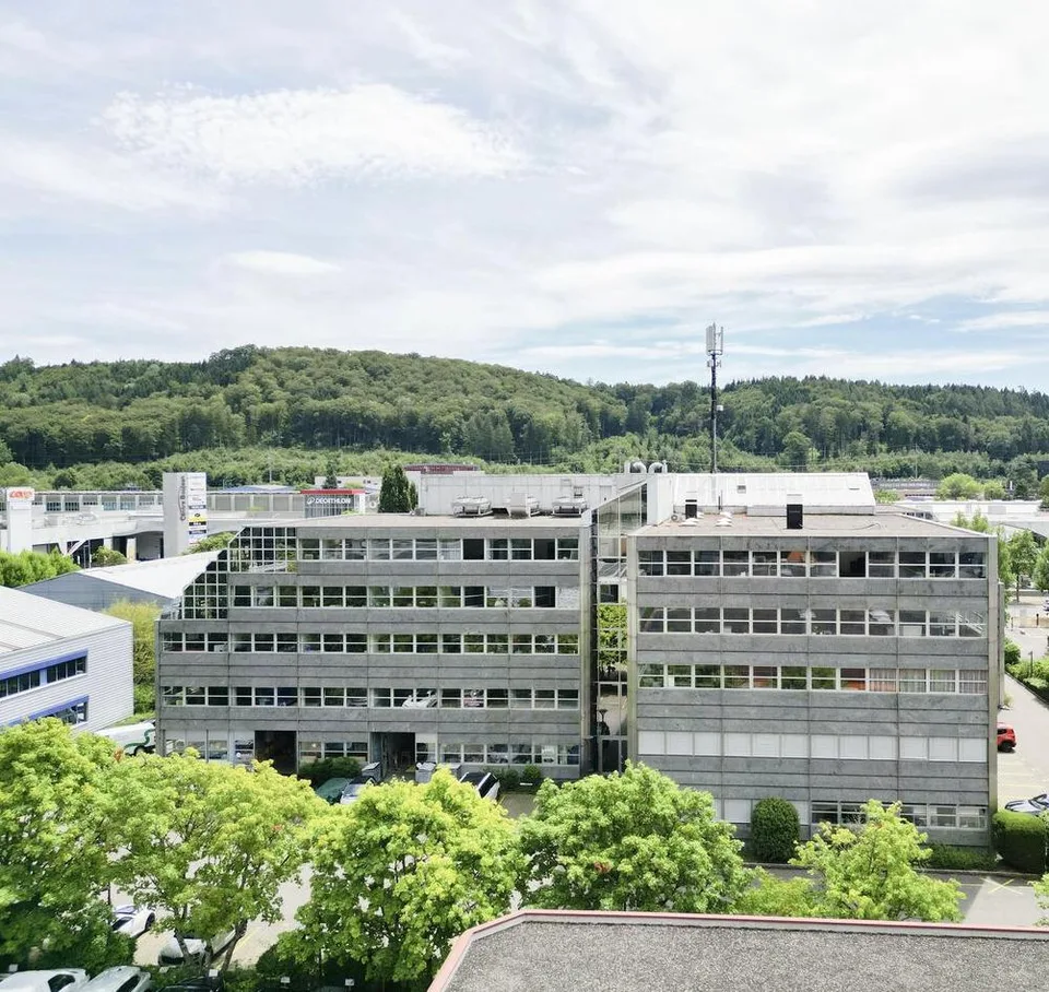 Zwei Gewerbeliegenschaften, ein attraktives Investment – Foto 2 von 7