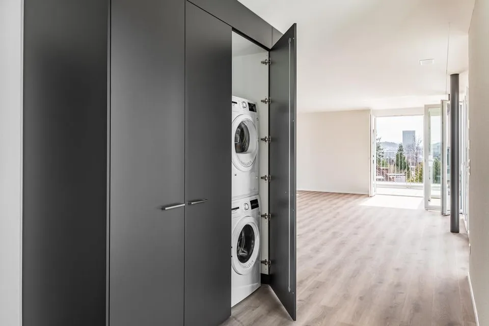 Moderne 3.5-Zimmer-Attikawohnung mit grosszügiger Terrasse – Foto 4 von 11