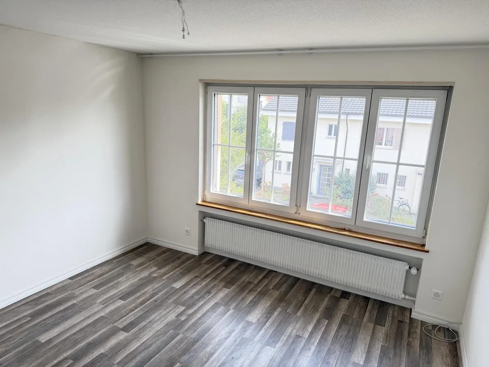 Wohnung in Basel mit grossem Garten – Foto 2 von 12