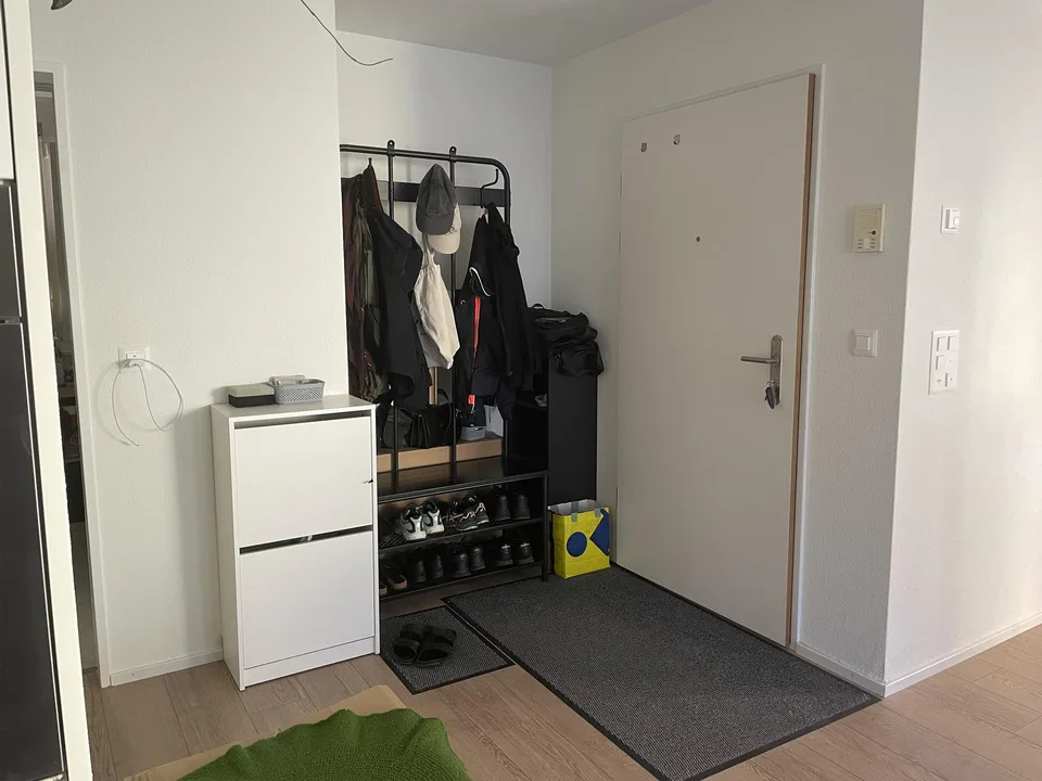 Moderne 2.5-Zimmer-Wohnung in Neuenhof mit Balkon – Foto 7 von 10