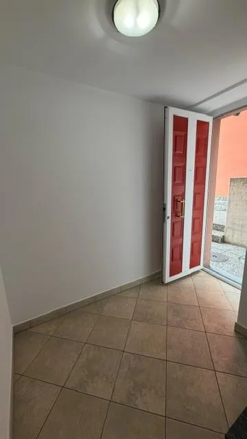 Grande, in quartiere tranquillo – foto 14 di 14