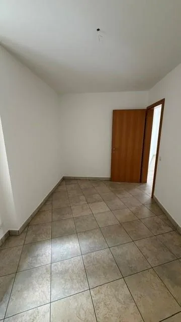 Grande, in quartiere tranquillo – foto 8 di 14