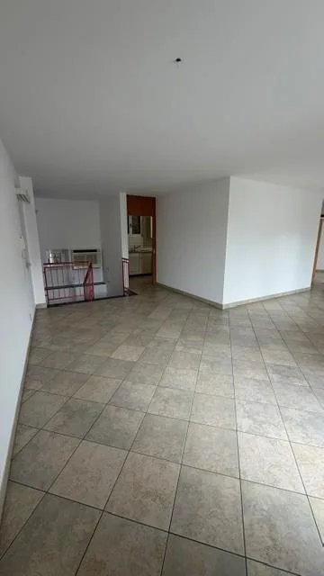 Grande, in quartiere tranquillo – foto 3 di 14