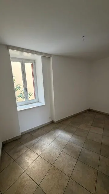 Grande, in quartiere tranquillo – foto 9 di 14