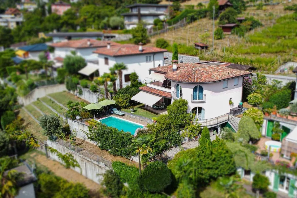 Un rifugio esclusivo dove spazio, privacy e piscina trasformano ogni giorno in vacanza – foto 19 di 21