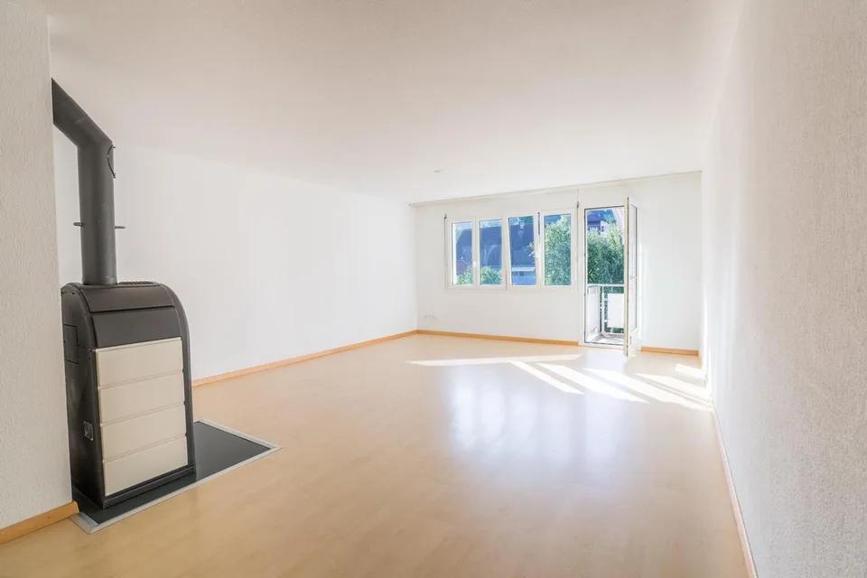 sonnige 3 1/2 Zimmer Wohnung – photo 4 of 8