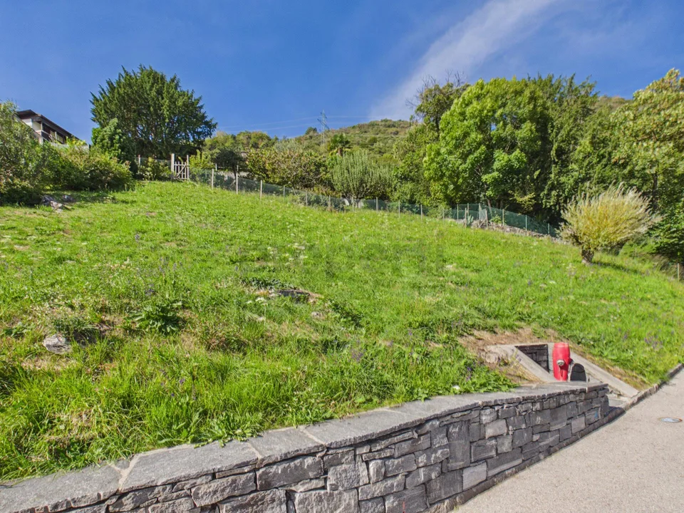 Terreno edificabile vista lago – Opportunità di sviluppo residenziale – photo 4 of 15