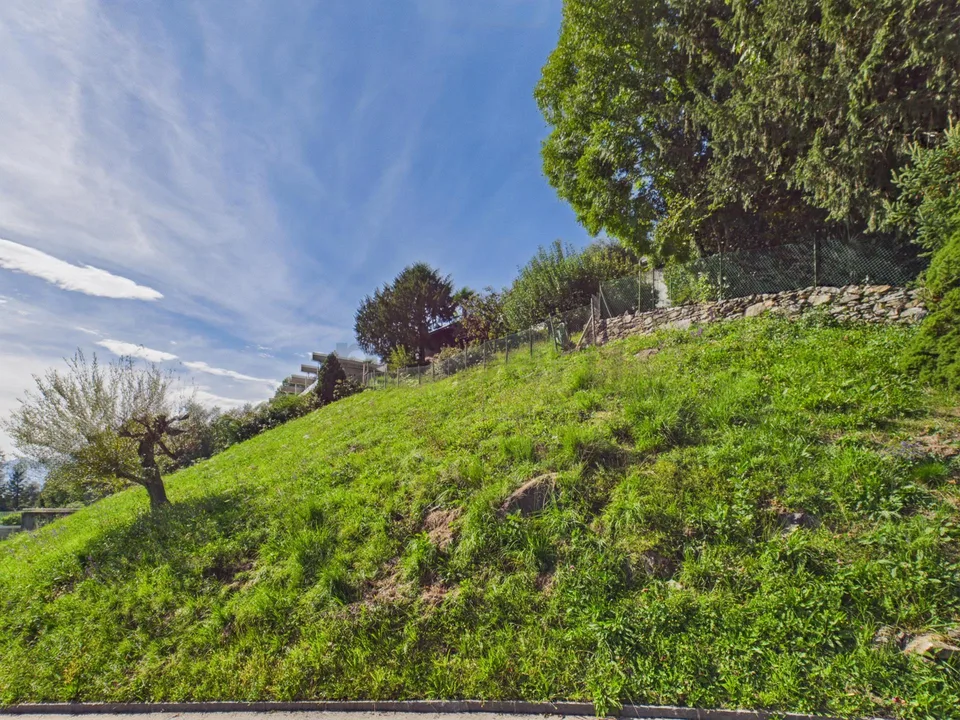 Terreno edificabile vista lago – Opportunità di sviluppo residenziale – photo 2 of 15