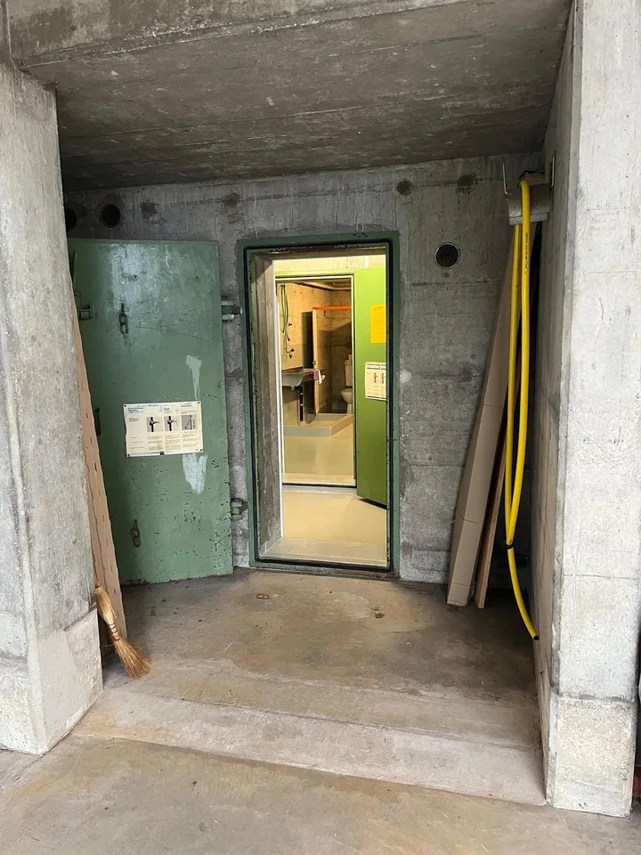 Wunderbarer Lagerraum mit Hebebühne und Umschlagplatz – Foto 8 von 8