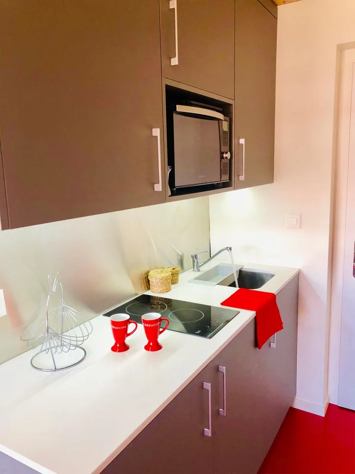 Studio meublé pour étudiant - Bon TL CHF 300.00 offert ! – foto 2 di 8