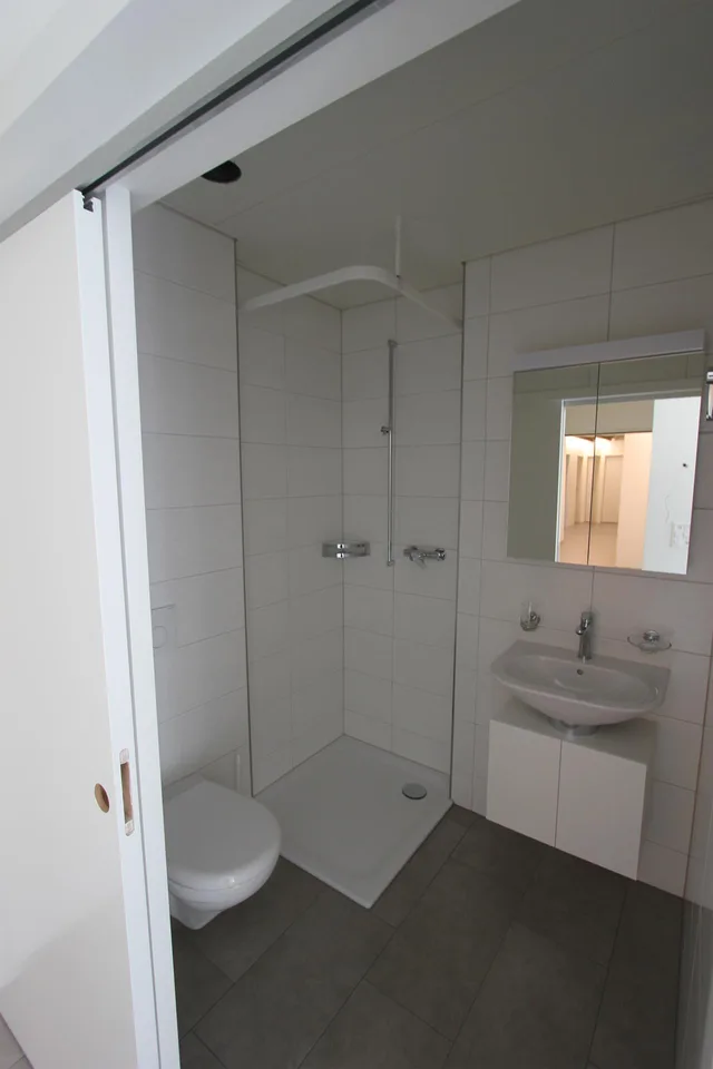 1-Zimmer-Apartment mit Balkon – photo 2 of 4