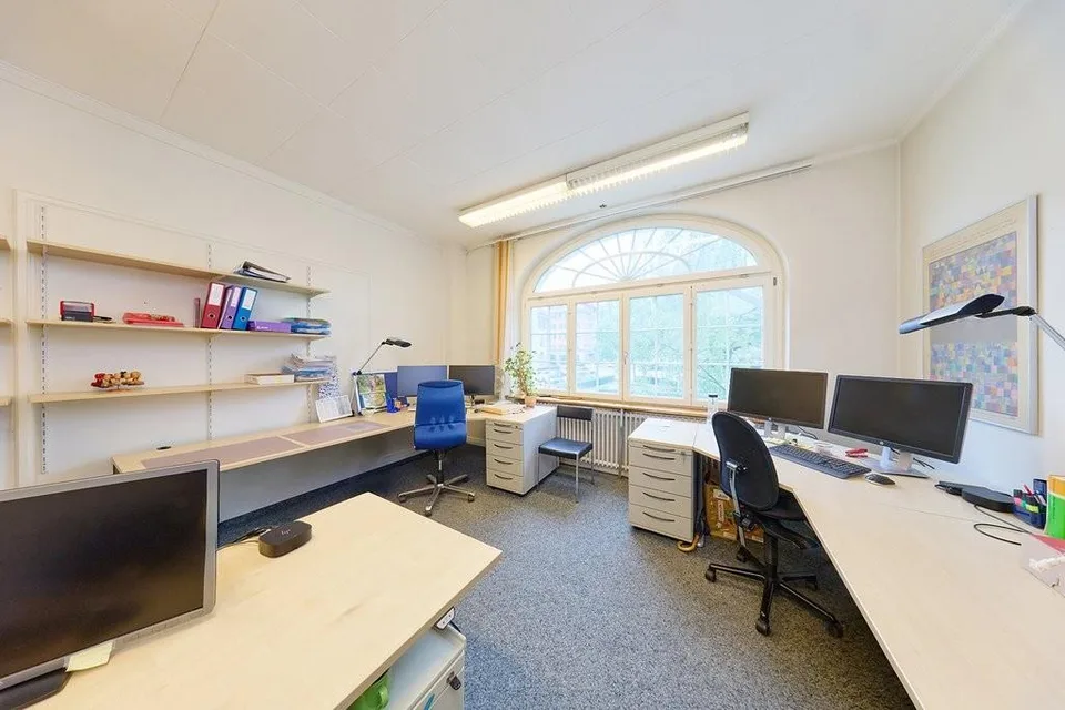 Il tuo nuovo posto di lavoro a Viktoriaplatz! – foto 5 di 12
