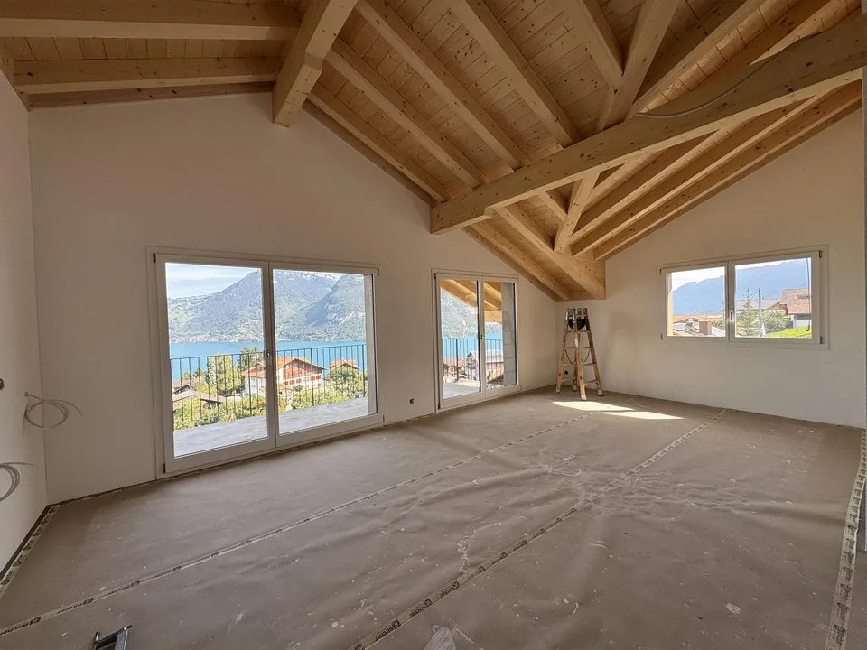 Herrliche Sicht auf den Thunersee, Grosszügige Terrasse (ca. 30 m²)... – Foto 8 von 15