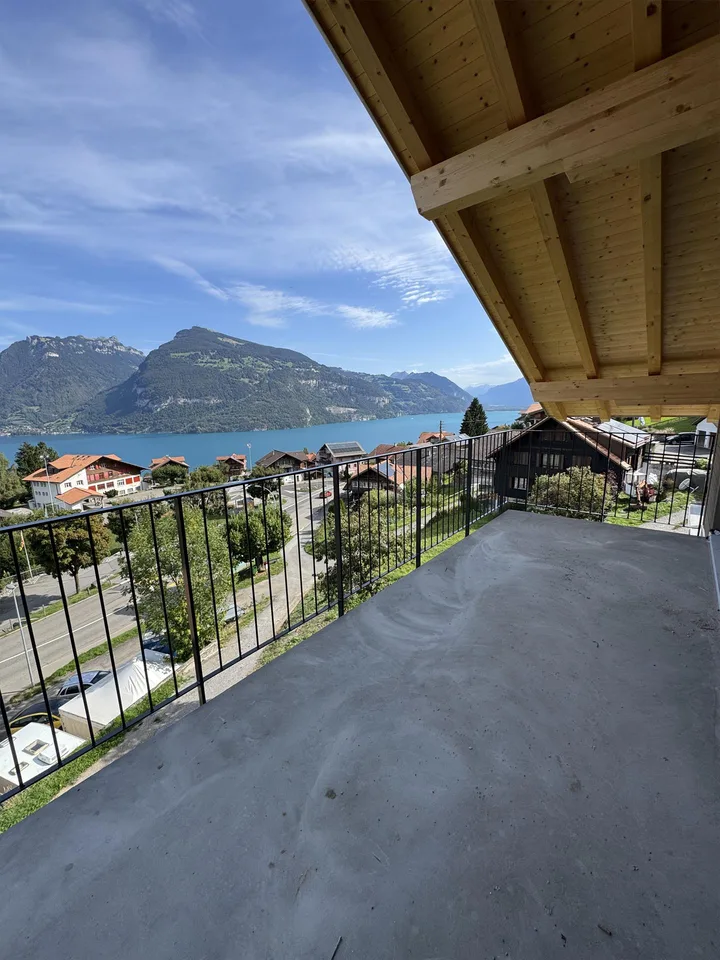 Herrliche Sicht auf den Thunersee, Grosszügige Terrasse (ca. 30 m²)... – Foto 13 von 15