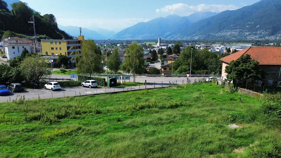 Einfamilienhaus in naher Bauausführung in Cadenazzo in neuem Wohnkomplex – Foto 8 von 9