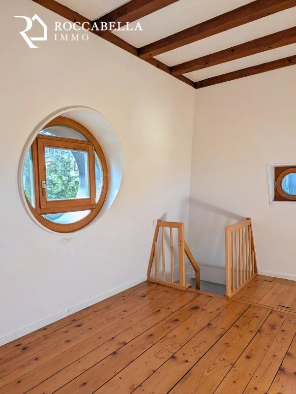 Magnifique duplex mansardé, charme et caractère au sein d'une demeu... – foto 10 di 13