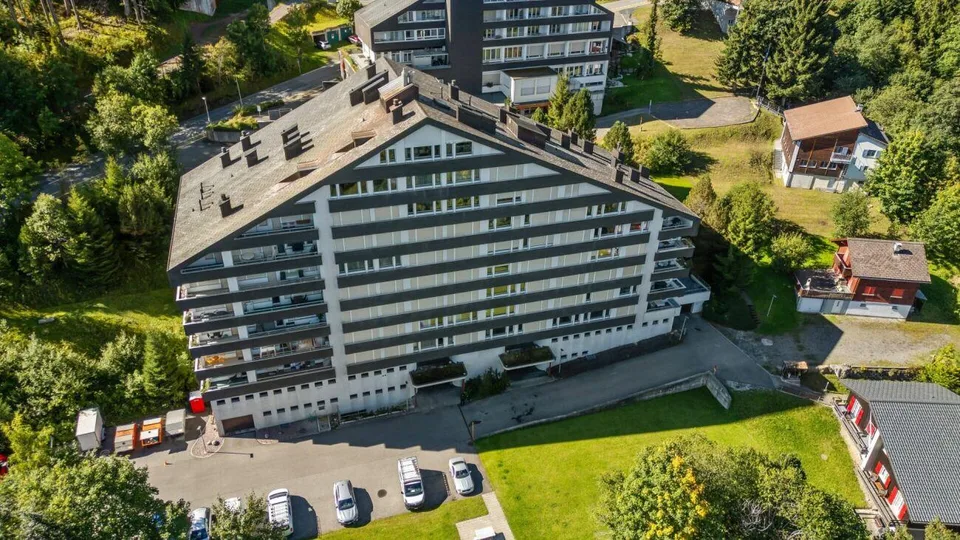 Appartement de vacances spacieux 3 pièces avec balcon et place de parking souterrain – photo 19 sur 20