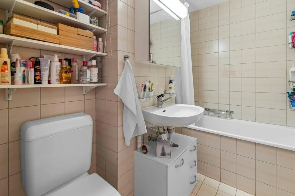 4 1/2-Zimmer-Ferienwohnung mit eigener Sauna und einem Tiefgaragenplatz – Foto 17 von 20