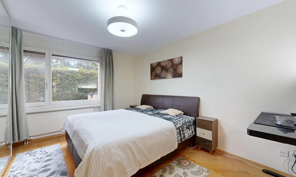 Appartement de jardin avec un potentiel énorme sur la Côte d'Or de Zurich – photo 5 sur 11