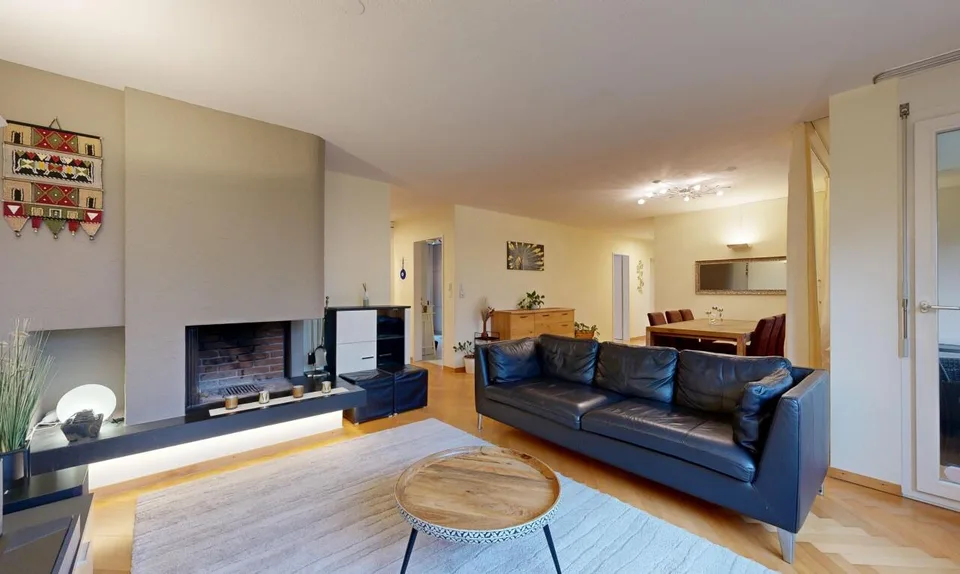 Appartement de jardin avec un potentiel énorme sur la Côte d'Or de Zurich – photo 3 sur 11