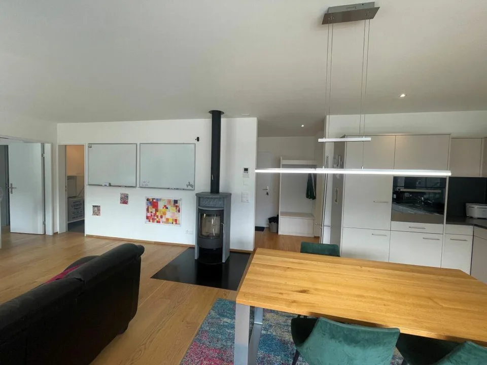 Limité : Appartement penthouse meublé et neuf avec une vue magnifique sur les montagnes – photo 5 sur 14