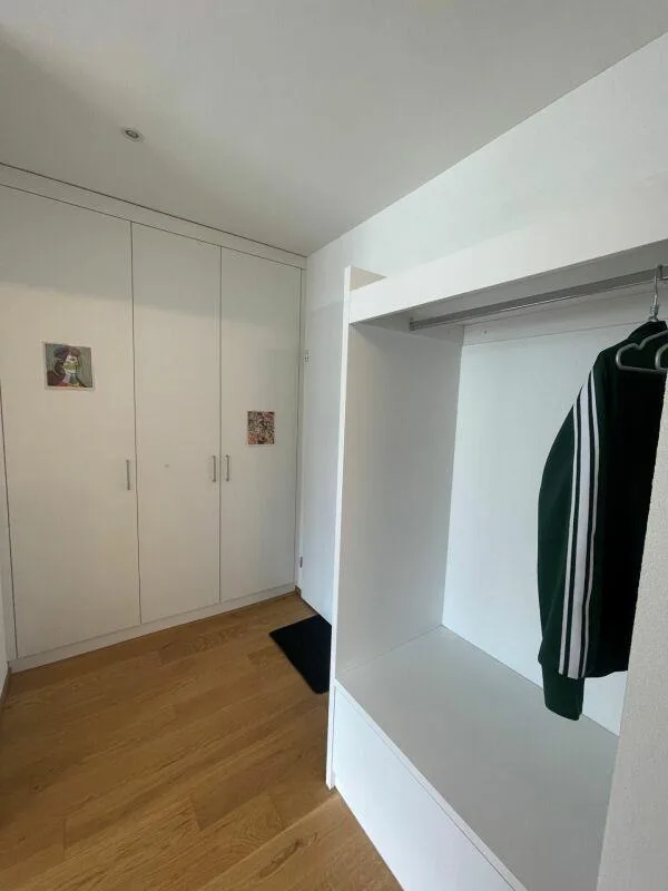 Limité : Appartement penthouse meublé et neuf avec une vue magnifique sur les montagnes – photo 11 sur 14