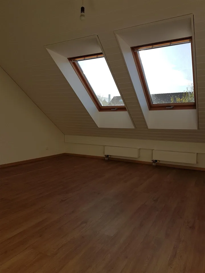 2 1/2 Zimmer-Dachwohnung – Foto 9 von 11