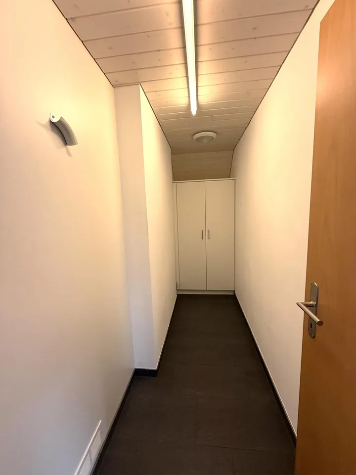 grosszügige 3.5-Zimmer-Wohnung | Wohnen wie im eigenen Hausteil – foto 8 di 12