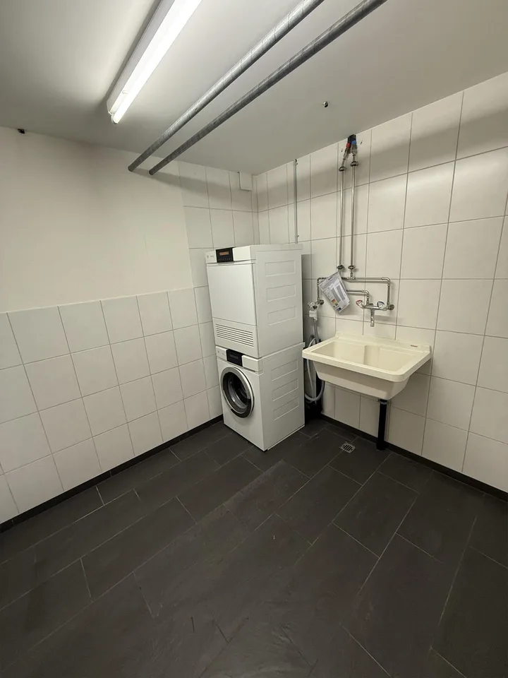 grosszügige 3.5-Zimmer-Wohnung | Wohnen wie im eigenen Hausteil – foto 11 di 12