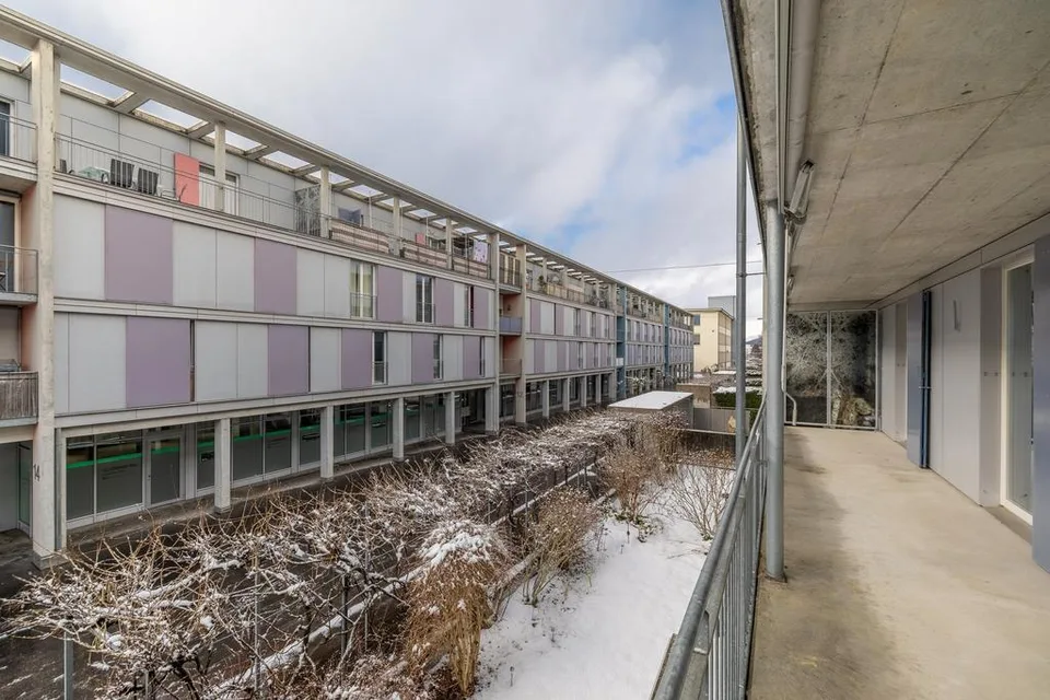 Helle 3.5-Zimmer-Wohnung mit schönem Balkon – Foto 10 von 10