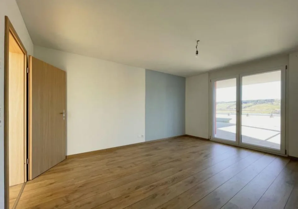 Attikawohnung mit grosser Terrasse – Foto 6 von 12