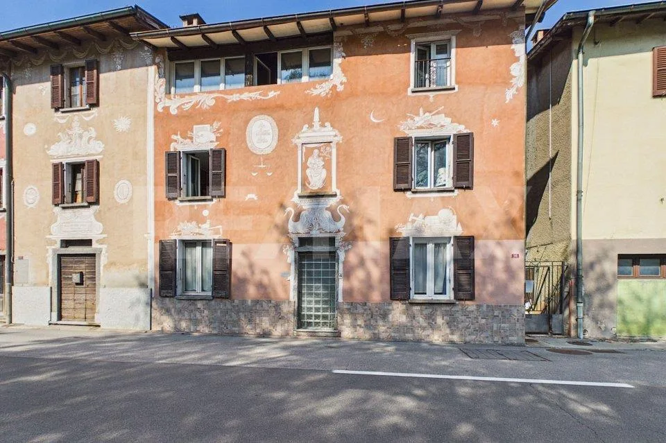 9 Zimmer Einfamilienhaus in Monteggio – Foto 2 von 13