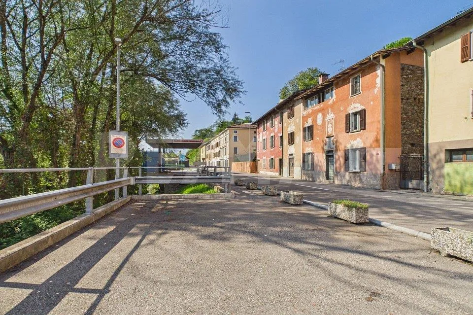 9 Zimmer Einfamilienhaus in Monteggio – Foto 3 von 13