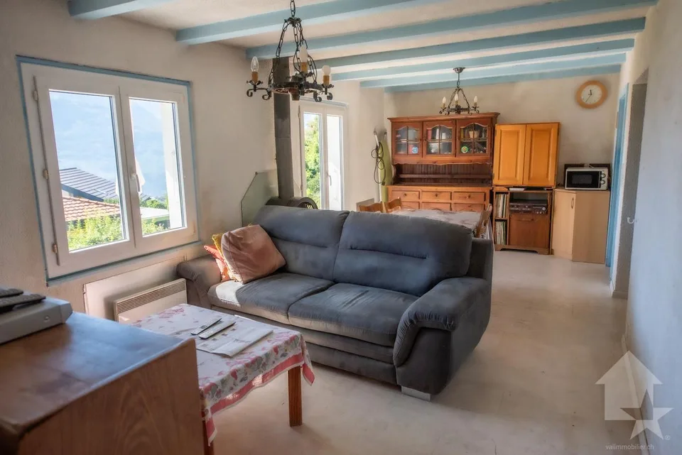Delizioso piccolo chalet 4.5 locali, posizione superba, calma, con vista, soleggiato! – foto 7 di 22