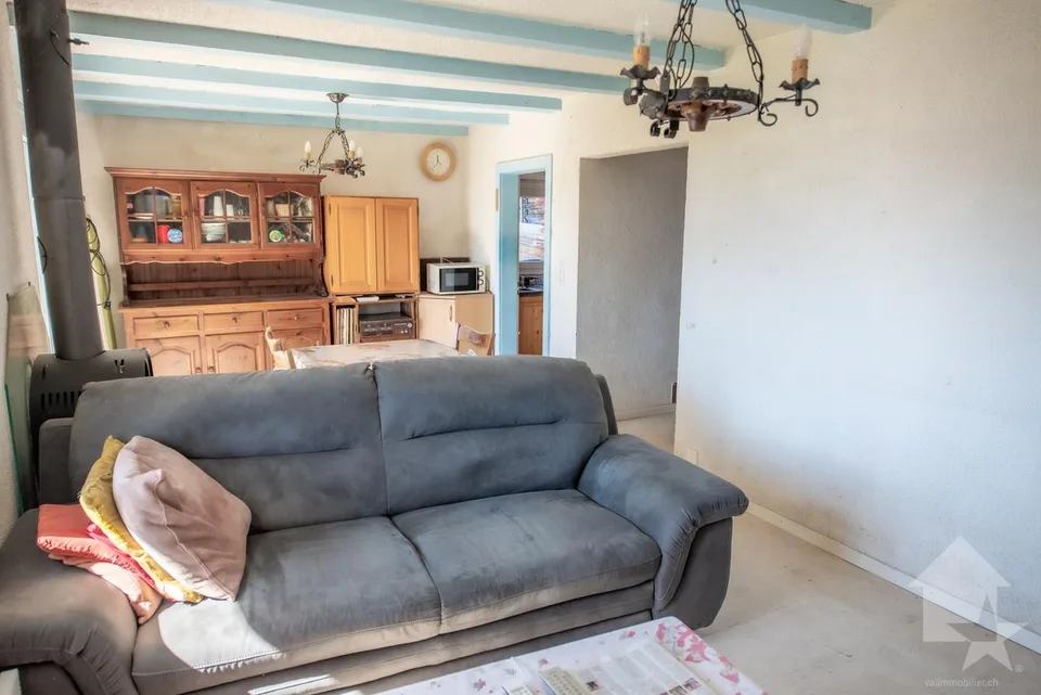 Delizioso piccolo chalet 4.5 locali, posizione superba, calma, con vista, soleggiato! – foto 8 di 22