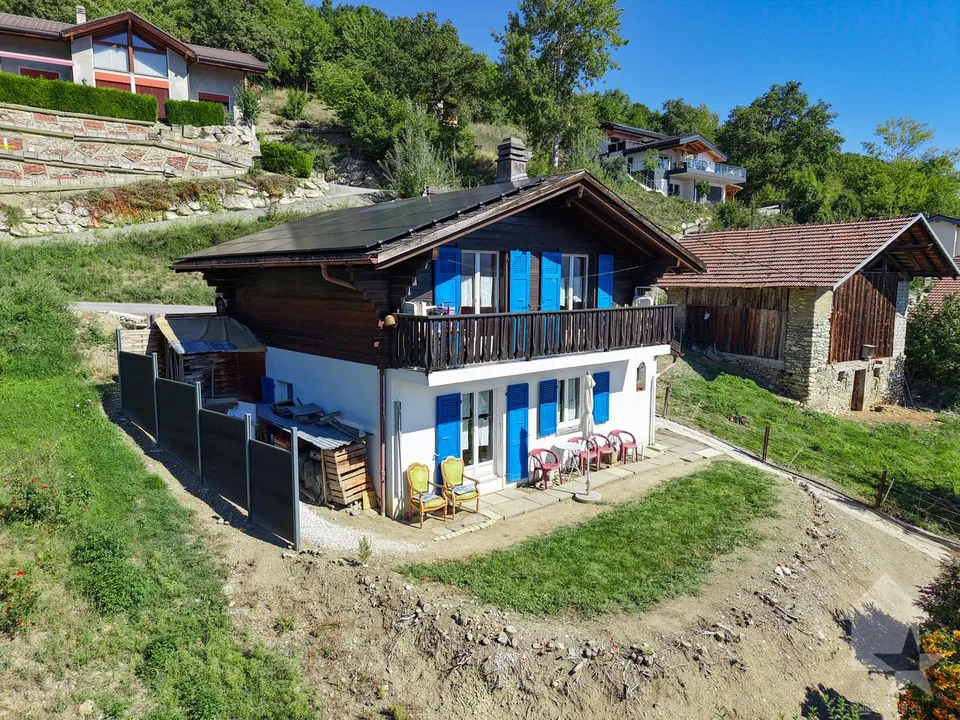 Delizioso piccolo chalet 4.5 locali, posizione superba, calma, con vista, soleggiato! – foto 5 di 22