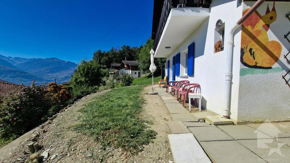 Delizioso piccolo chalet 4.5 locali, posizione superba, calma, con vista, soleggiato! – foto 6 di 22