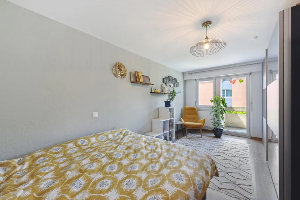 Maison mitoyenne de 4,5 pièces avec jardin et deux pièces de loisirs chauffées – photo 4 sur 9