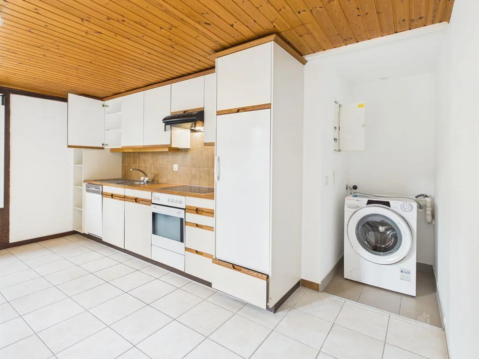 Charmante Maisonettewohnung mit neuer Küche, eigener Waschmaschine ... – Foto 7 von 9