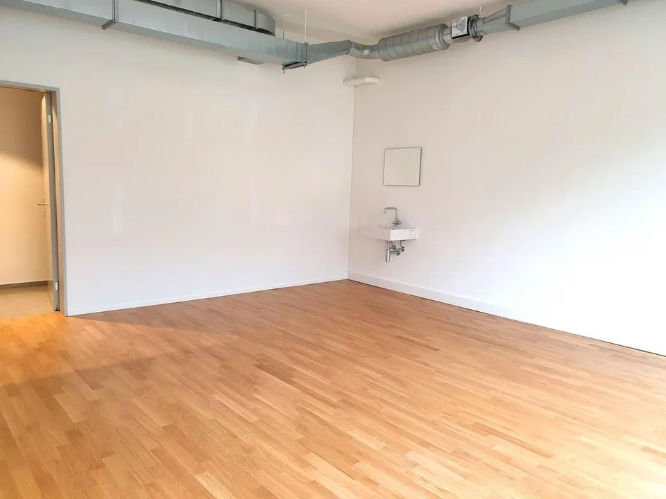 Büro an top Lage im Zentrum Waldegg zu vermieten! – Foto 3 von 3