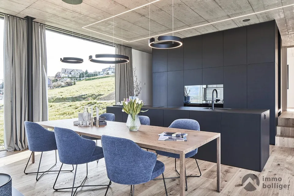 Architektonische Eleganz trifft auf luxuriöses Wohnen – Foto 2 von 13