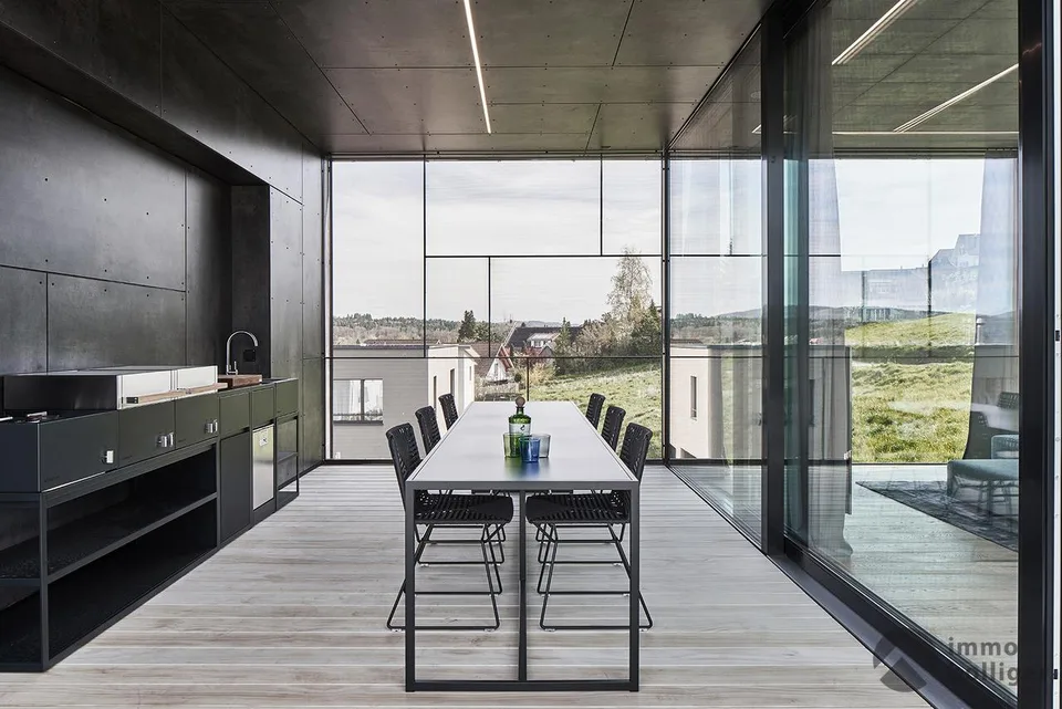 Architektonische Eleganz trifft auf luxuriöses Wohnen – Foto 11 von 13