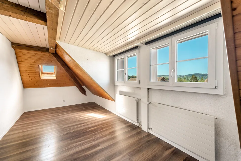 Spannendes Einfamlienhaus zur vielseitigen Nutzung geeignet – photo 12 of 13