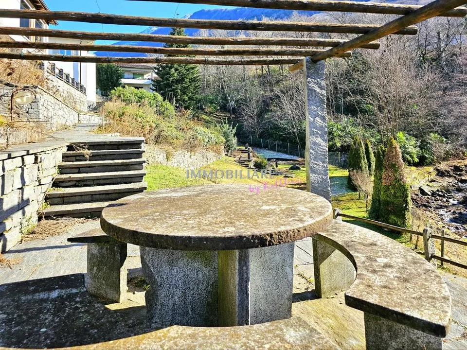 Villa mit Pool und grossem Garten, für Tiere geeignet, auch zum Bauen – photo 11 sur 15